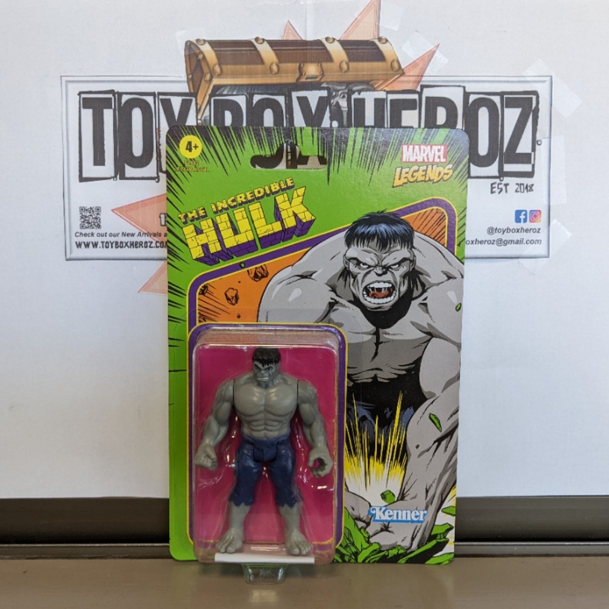 grey hulk toy