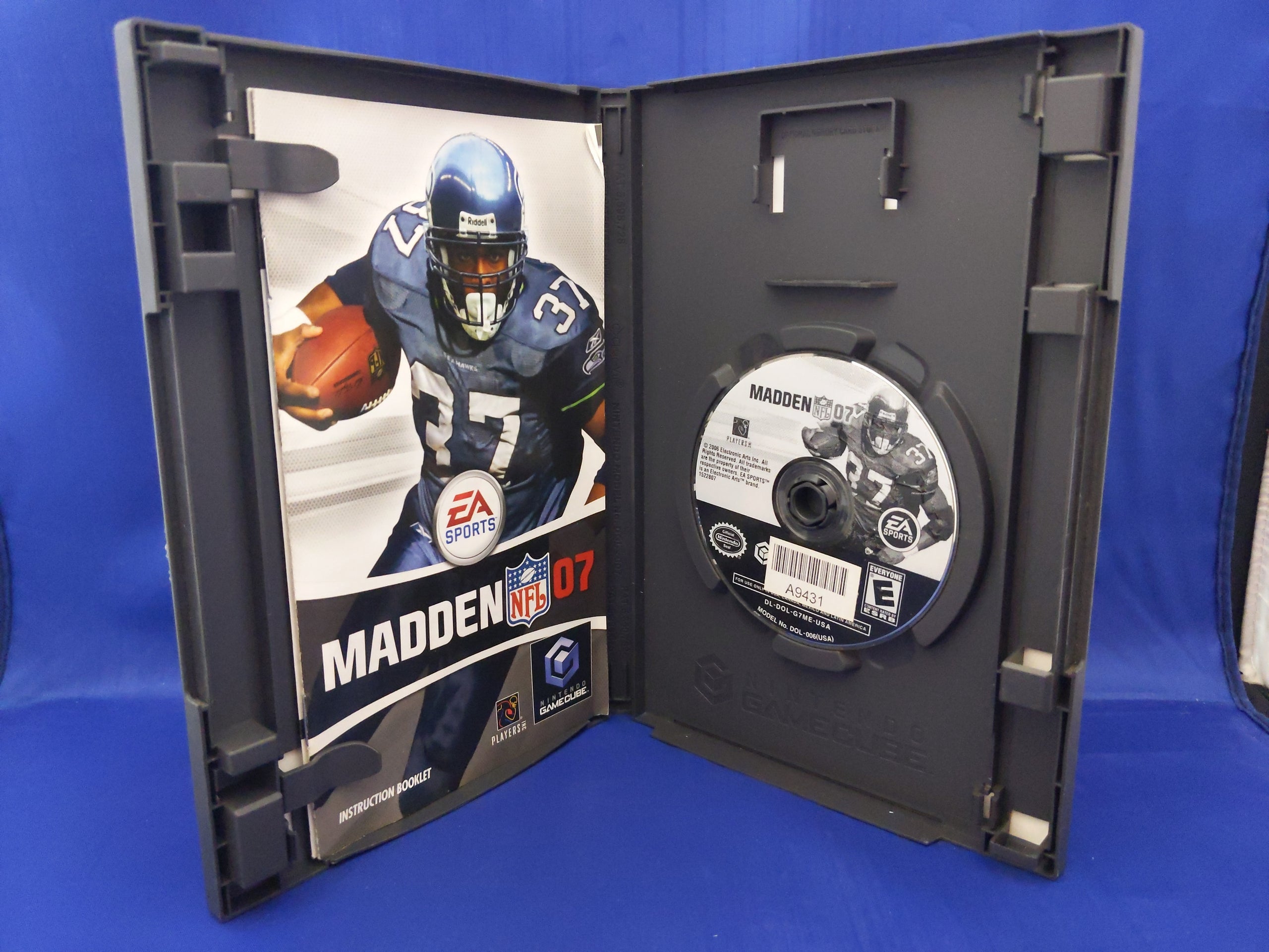 Madden NFL 07 (Nintendo GameCube 2001) Complete ~ Good 14633152289